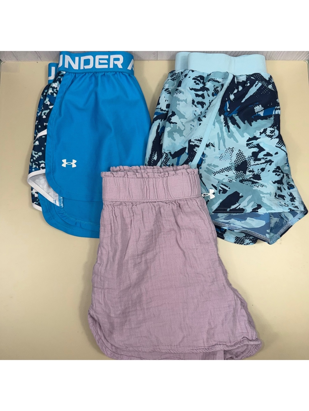 Under Armour & Threads Women’s XS Shorts Lot